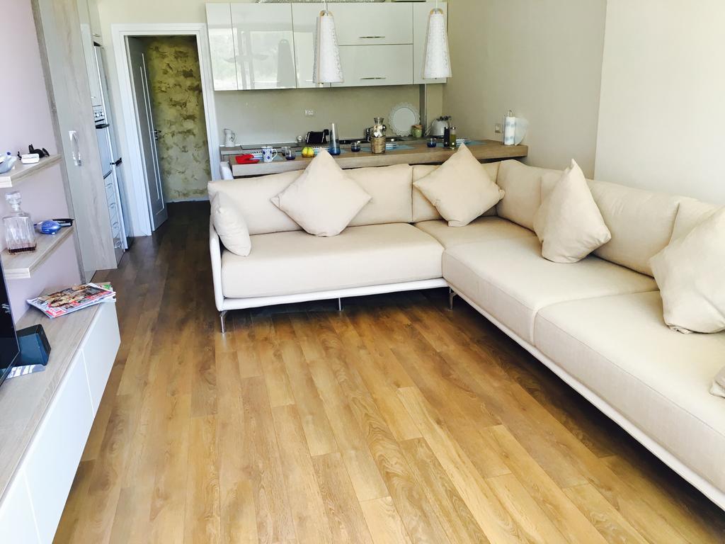 West Beach Apartment ドゥラス エクステリア 写真