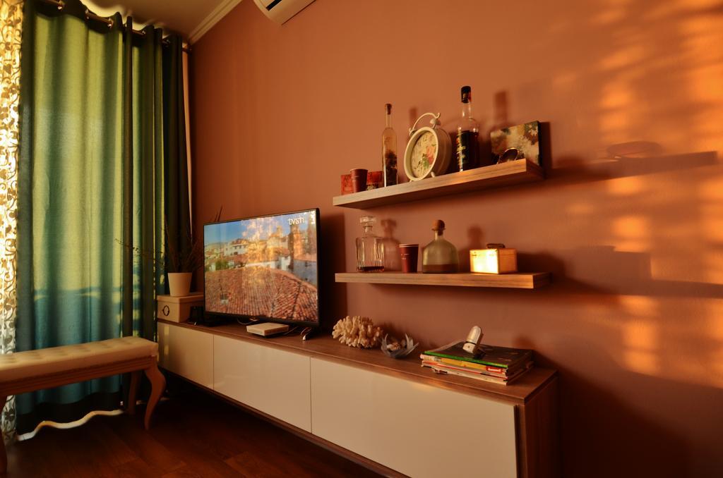 West Beach Apartment ドゥラス エクステリア 写真