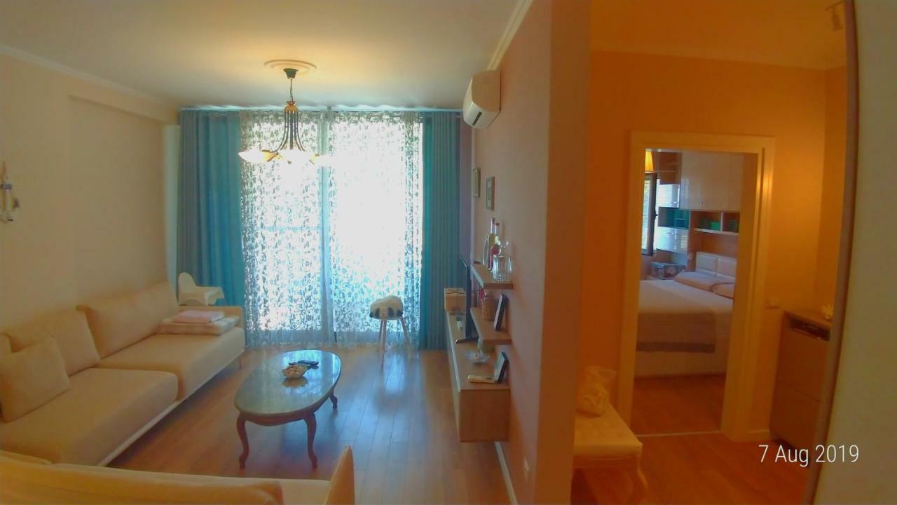 West Beach Apartment ドゥラス エクステリア 写真